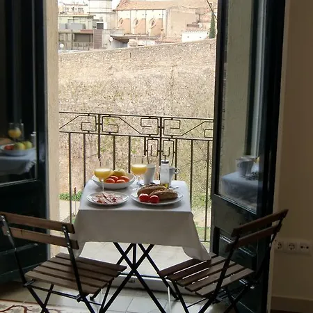 Les Pedreres * Жирона